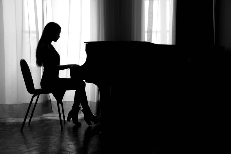 women, one person, pianist, playing, sitting, 4K, woman, indoors, side view, seat, grand piano, music, full length, piano, stage, silhouette, musical equipment