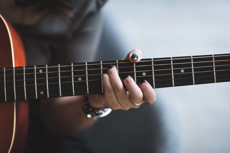 playing, instrument, men, plucking an instrument, midsection, finger, arts culture and entertainment, human body part, body part, chord, skill, fretboard