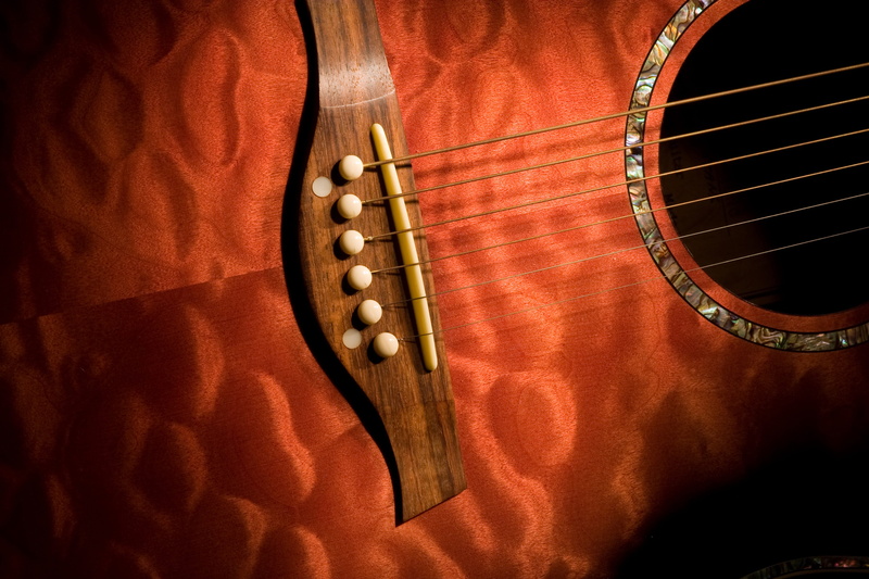 dark, gold, music, stringed, light, studio shot, instrument, Strings, sound, wood - material, inlay, musical instrument string, indoors, chord, single object