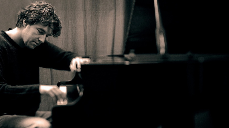 performance, sound, entertainment, performing Arts Event, musical Instrument, technology, one Person, sitting, males, casual clothing, human Hand, grand Piano