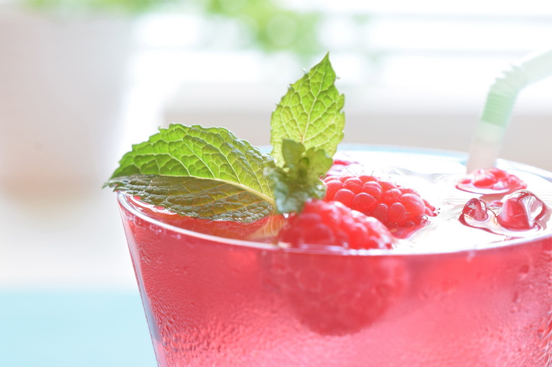 2K, mint leaf - culinary, raspberry, no people, freshness, glass, garnish, berry fruit, plant part, raspberries, herb, close-up, household equipment, healthy eating