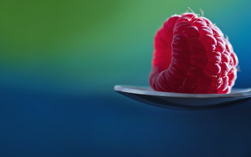 simple background, 1080P, raspberries, macro, spoons