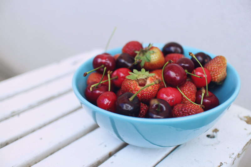 freshness, berries, large group of objects, strawberries, fruit, food, blueberry, healthy eating, dieting, wood - material, fruit bowl, day, red, ripe