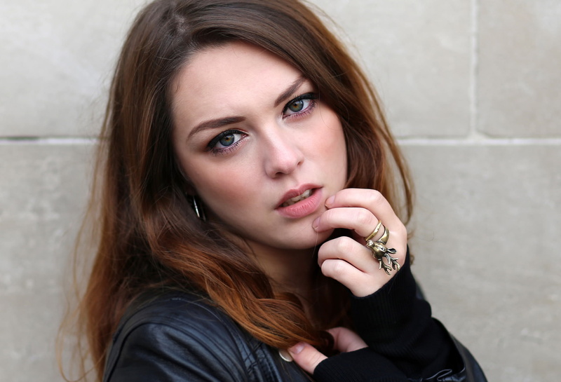 portrait, 1080P, Weekly Imogen, look, London photo-shoot