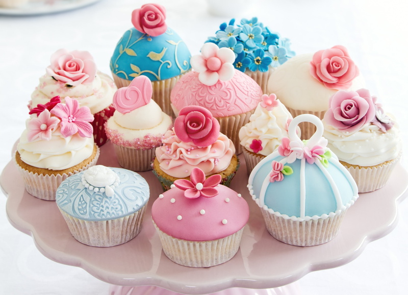 roses, 2K, pastries, cream, powdered sugar, desserts, flowers, muffins