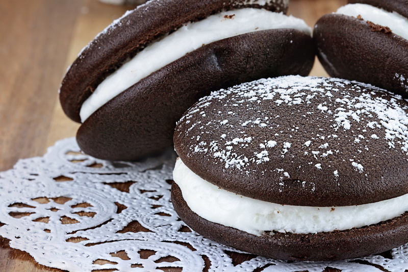freshness, chocolate, food, snack, indoors, chocolate cake, sweet food, dessert, brown, still life, 5K, macaron, powder, close-up, indulgence, cookies