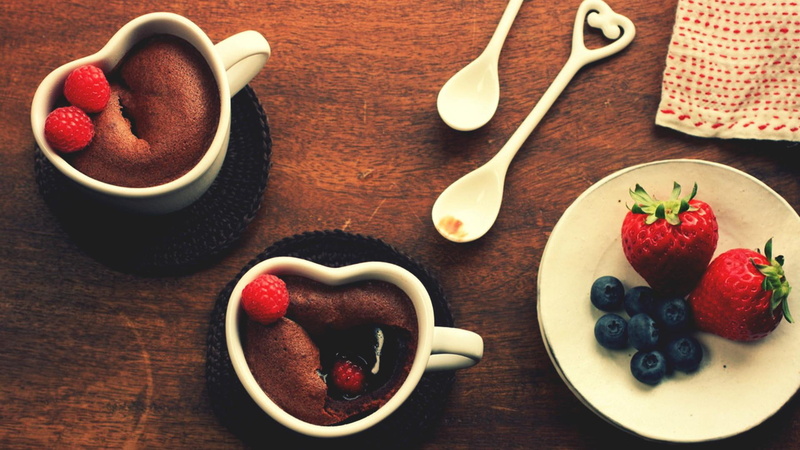 blueberries, cup, strawberries, chocolate, 1080P, hd, coffeecup, spoon, brownies