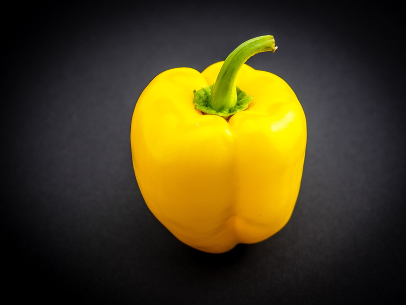 paprika, healthy Eating, close, cut out, studio shot, no people, indoors, vegetables, 4K, pepper - Vegetable, gray background, healthy, single object