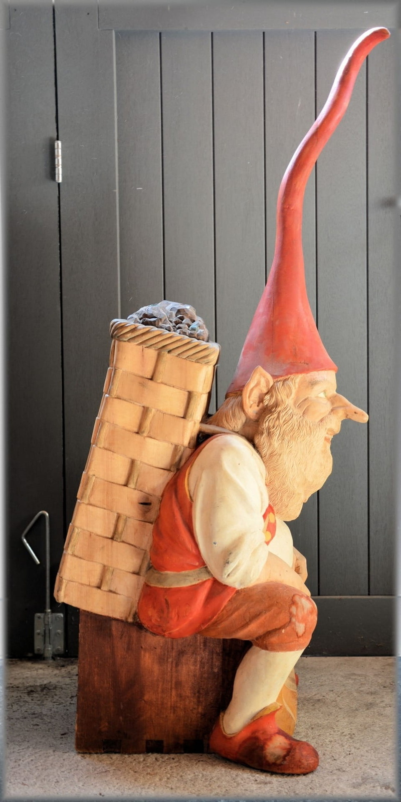hanging, wood art, dirk, humor, gallery, wood - material, figures, casual clothing, container, child, representation, holland, fun, series, art, 1080P