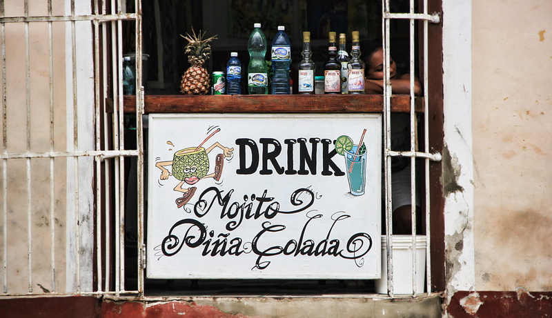 glass - material, Glass Bottles, window, architecture, 5K, Sale, capital letter, information sign, western script, alcoholic, mojito, text, retail, communication