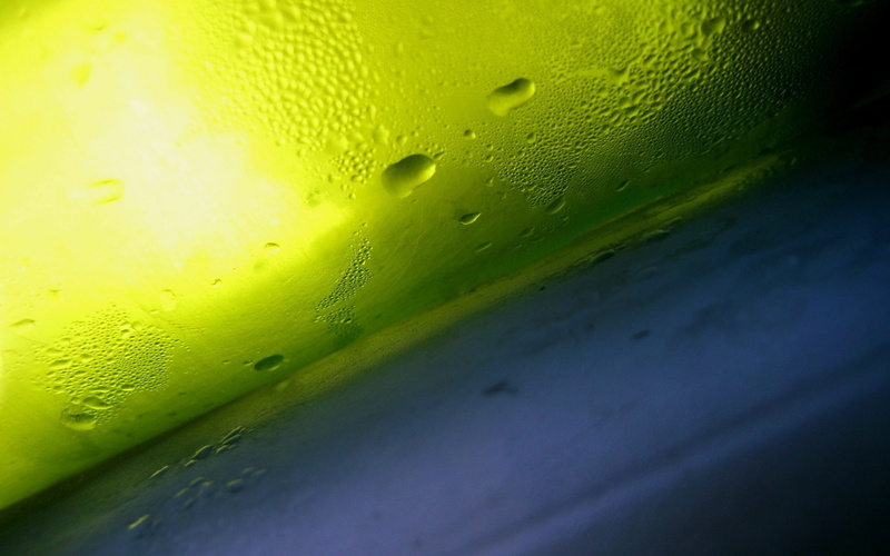 wet, drink, 1080P, refreshment, green color, backgrounds, glass, bubble, glasses, water, drop, household equipment, glass - material, water drops, close-up
