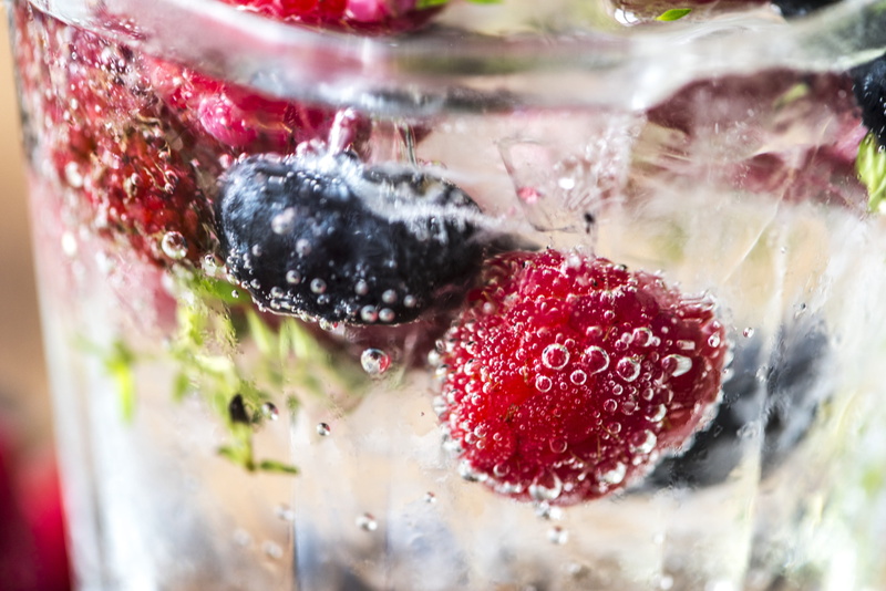 wellbeing, food and drink, 4K, strawberry, close-up, organic, sparkling, soda, freshness, raspberry, hydrated, day, no people, healthcare, water, drinking