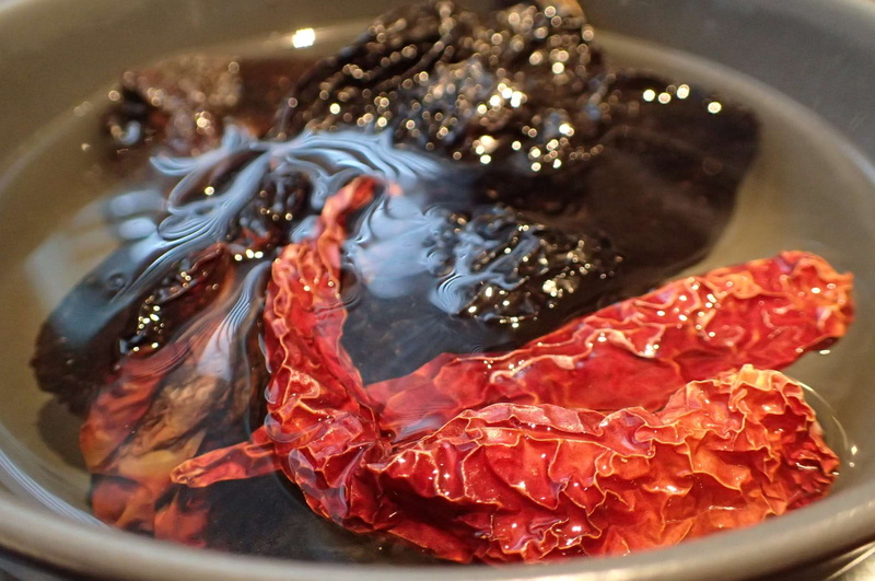 preparation, raw food, seafood, indoors, close-up, household equipment, wellbeing, bowl, red, water, freshness, dried chili being rehydrated, 1080P, food