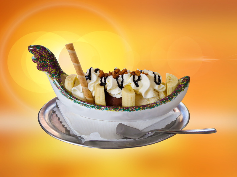 unhealthy eating, banana, eat, temptation, ice cream sundae, 4K, ready-to-eat, baked, indulgence, liqueur, indoors, food, delicious, sweet, yellow, studio shot