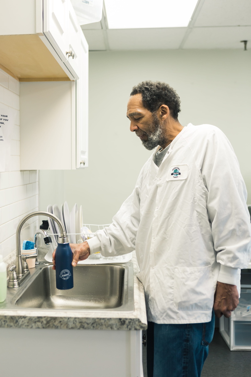 hydrate, pants, 5K, standing, mid adult, one person, scientist, white, lifestyles, man, long, person, office, worker, apparel, men, working, beard, healthy