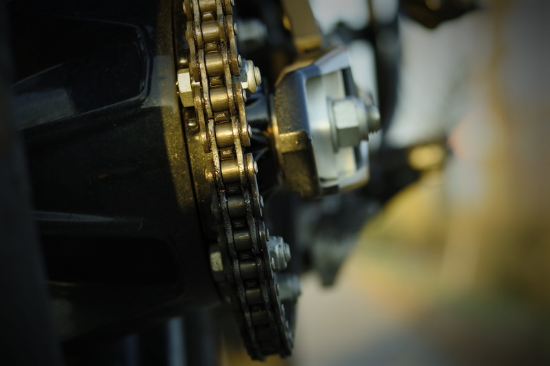 selective focus, machine part, musical instrument, industry, in a row, order, film industry, arts culture and entertainment, technology, bmw, close-up
