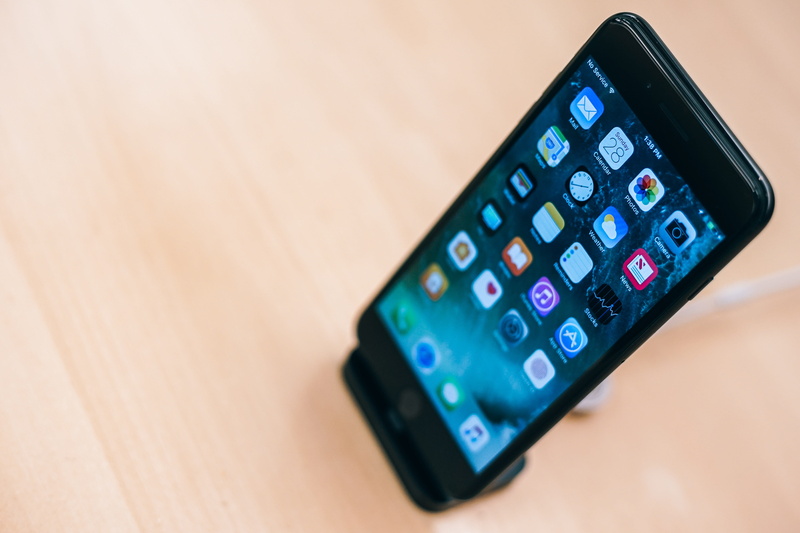 remote, cellular, touch screen, modern, gadget, applications, display, directly above, iphone, phone, smartphone, wireless technology, mobile phone, app
