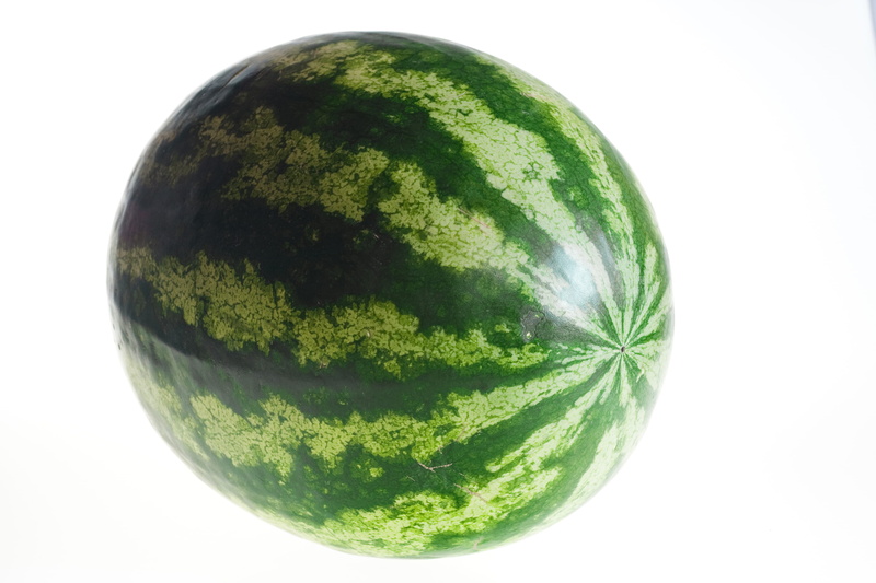 freshness, nature, food, sphere, green color, studio, refreshment, fresh, dietfood, food and drink, cut, studio shot, healthy, vitamin, wellbeing, indoors