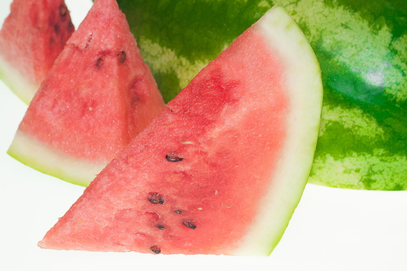 ripe, studio shot, juicy, red, dietfood, eat, sweet food, seed, melon, refreshment, white, sweetfood, diet, fresh, healthyfood, healthy eating, wellbeing