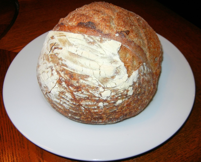 directly above, temptation, ready-to-eat, wood - material, 2K, table, freshness, baked, no people, brown bread, plate, still life, high angle view, loaf of bread