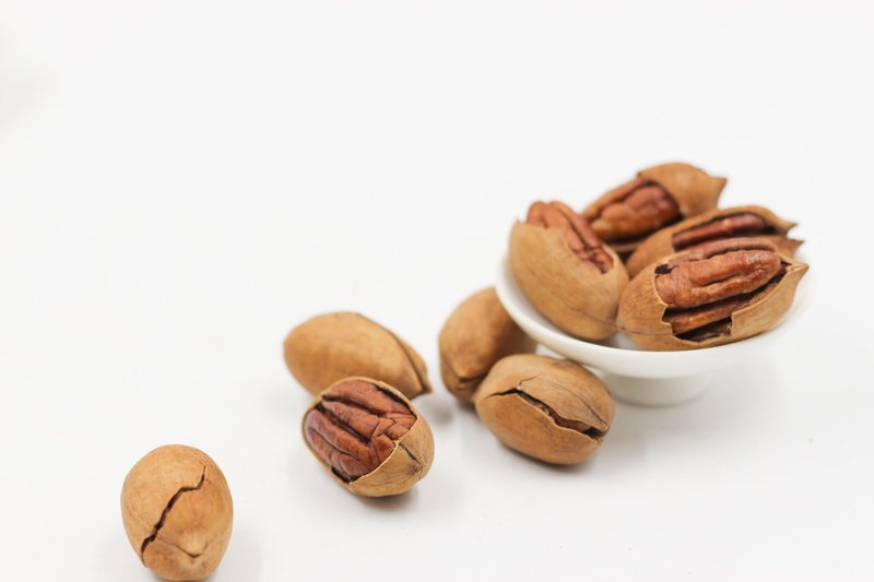 cut out, Walnuts, brown, snack, Pecans, indoors, almond, copy space, white background, cookie, dried food, chocolate chip cookie, dried fruit, 5K, Nut