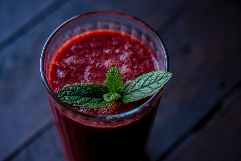 berry, drinking glass, healthy, berries, drink, no people, leaf, focus on foreground, smoothie, fruit, close-up, sweet food, fresh, food, red, herb, green