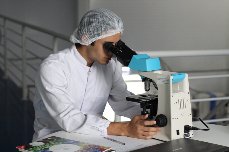 brazil, scientific experiment, connector, medical, white, man, lab coat, occupation, clothing, people, men, indoors, doctor, male, technology, laboratory equipment