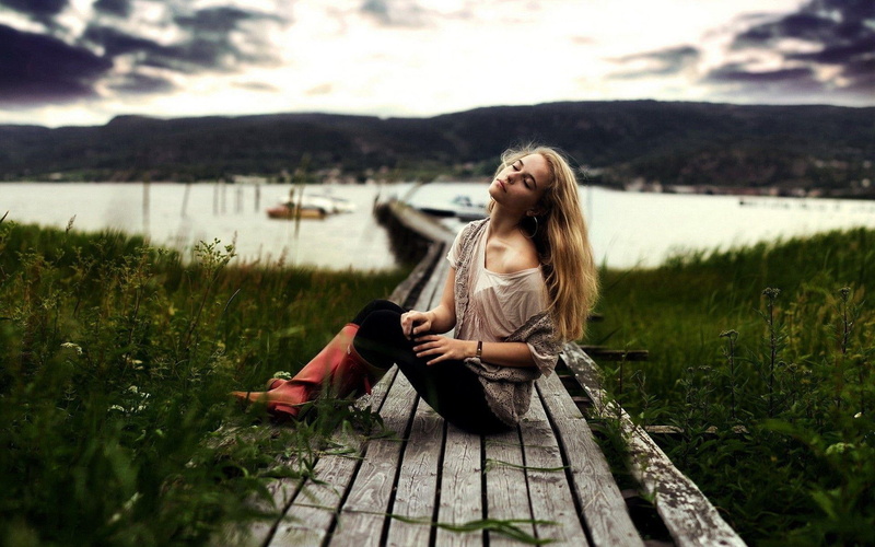 gass, blouse, pose, brown, 1080P, relaxing, blonde, women, 1920x1200, girls, s, woman, yoga