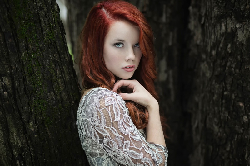 hairstyle, looking At Camera, lifestyles, leisure activity, red, trunk, springtime, contemplation, fashion Model, portrait, dress, caucasian Ethnicity