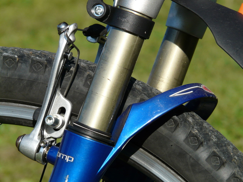 spring suspension, industry, motorcycle, Damping, equipment, close-up, transportation, Suspension Fork, blue, rim brake, vehicle part, suspension, engine