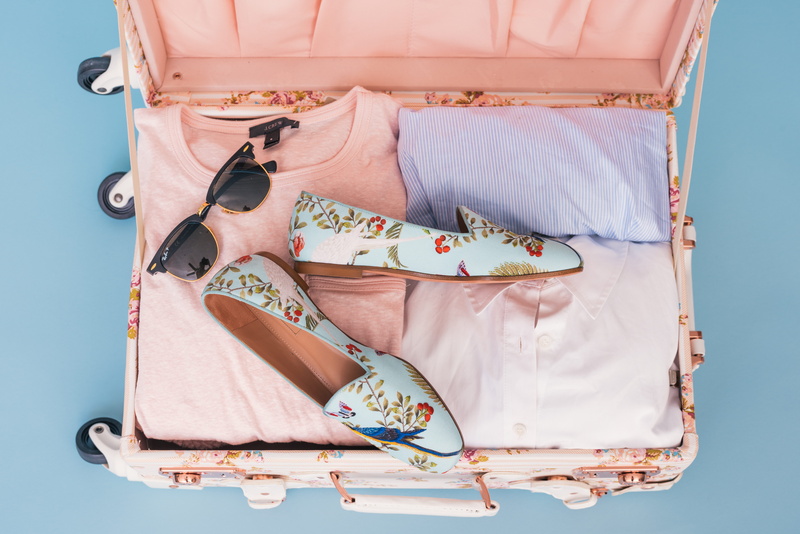 explore, sunglasses, lay, colored background, items, minimal, style, color, clothing, holiday, packed, vacation, indoors, blue, photo, pair, pastel, shoes