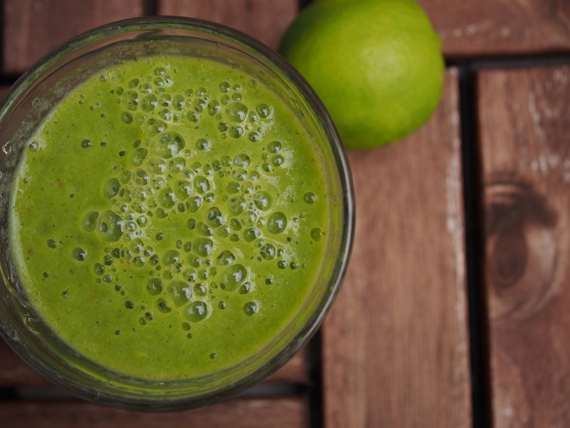 clear, directly above, near, lime, vitamins, healthy, juice, smoothie, glass, focus on foreground, green smoothie, freshness, vital substances, fruits
