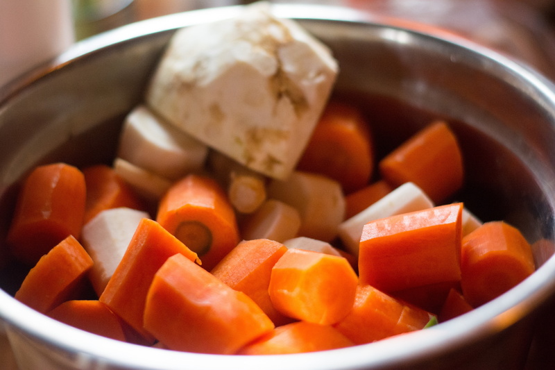 eating, close-up, a vegetable, healthcare and medicine, container, chicken soup, food, tasty, freshness, vegetable, celery, carrot, dinner, healthy eating