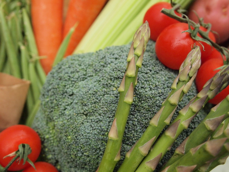 food, wellbeing, asparagus, vegetables, close-up, cooking, large group of objects, pepper, red, healthy eating, fruit, fresh vegetables, green, raw, raw food