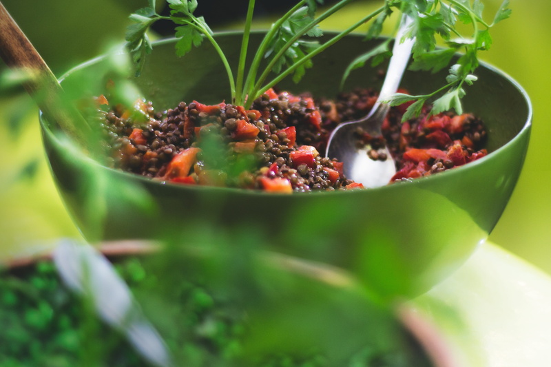 plants, diet, spoon, berry fruit, day, nutritious, selective focus, leaf, wellbeing, leaves, healthy, food and drink, outdoors, 5K, fruit, plant part
