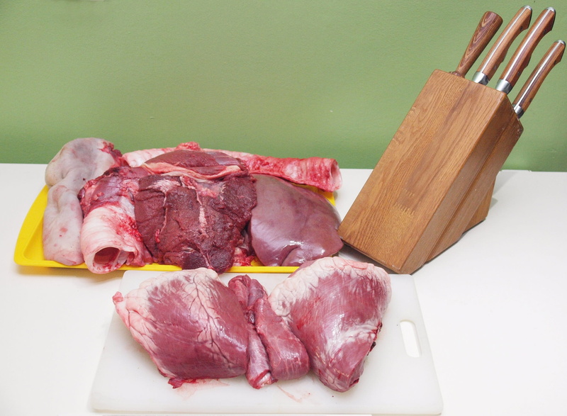wood - material, close-up, table, kitchen, 1080P, high angle view, indoors, still life, cooking, Red Meat, chef, cut, pork, meat, plate, kitchen knife
