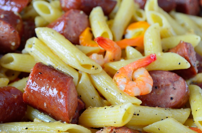 gourmet, cuisine, cooking, noodles, fresh, marinated, cooked, food, seafood, meal, indoors, tasty, choice, pesto, wellbeing, healthy eating, meat, ready-to-eat