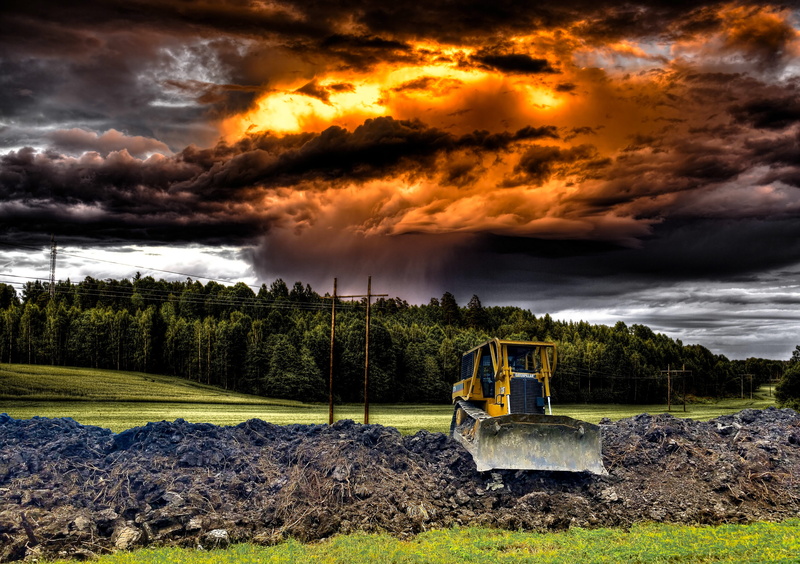 mode of transportation, landscape, 5K, dirt, outdoors, power in nature, clouds, caterpillar, bulk, field, no people, nature, environment, work, scenics - nature