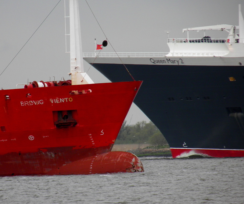 moored, transportation, romance, industry, maritime, colorful, transport, sea, trade in goods, nautical vessel, business, container handling, outdoors