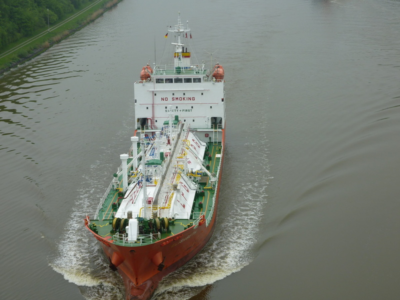 north america, nature, travel, built structure, moored, river, nautical vessel, no people, 2K, high angle view, waterfront, architecture, ship, day, frachtschiff