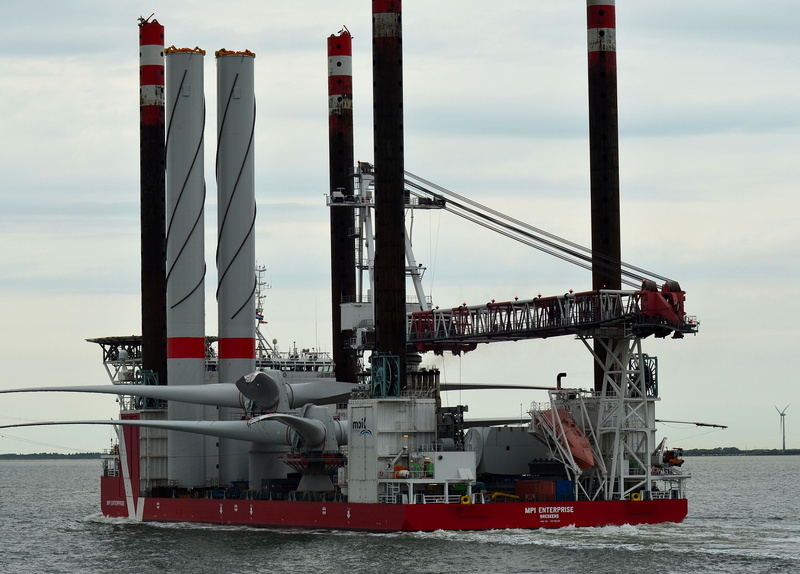 nautical vessel, frachtschiff, mode of transportation, charge, built structure, seafaring, industry, architecture, water, pier, shipping, freighter, no people