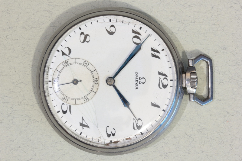 clock hand, time, geometric shape, vintage, 5K, circle, close-up, shape, clock face, indoors, metal, wall - building feature, accuracy, wall clock, number