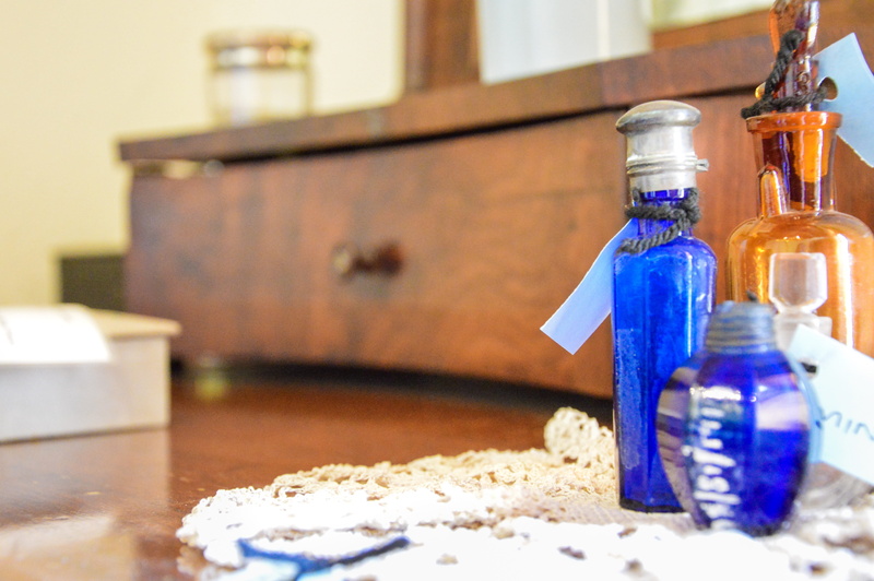 home, table, bottle, indoors, apothecary, food, domestic room, container, accessories, domestic life, salt - seasoning, salt shaker, seasoning, close-up