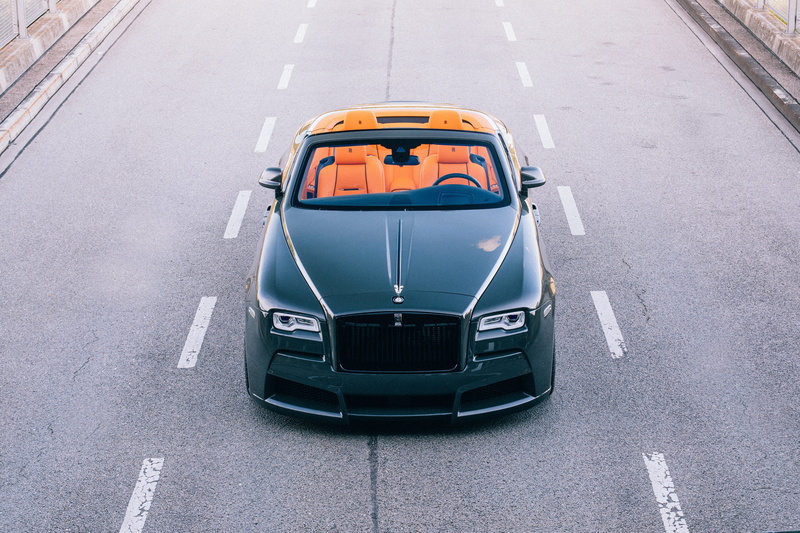 dividing line, transportation, rolls royce dawn overdose, multiple lane highway, high angle view, land vehicle, day, hd, road marking, sign, car, cars