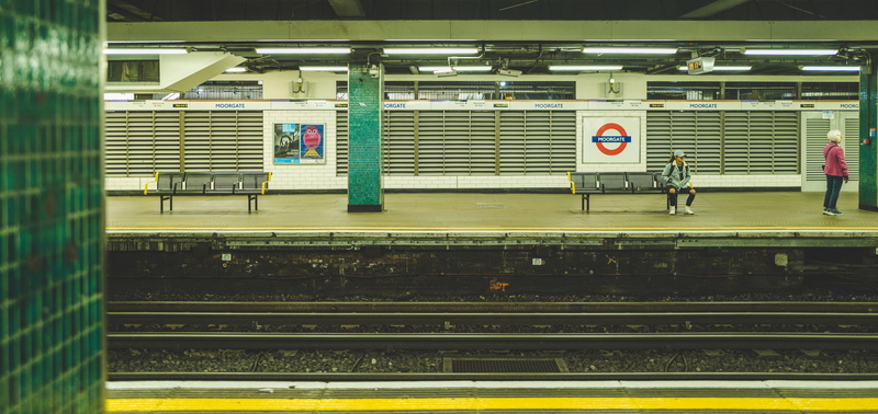 human, waiting, signate, moorgate station, track, tracks, text, transport, travel, metro, public transportation, terminal, furniture, railroad track, 8K