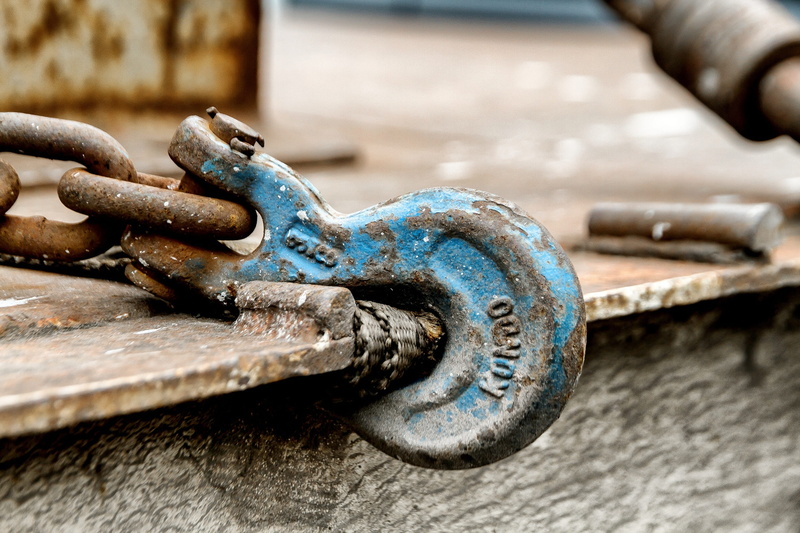 old, day, work tool, Hooks, focus on foreground, close-up, Chain, the hooks, outdoors, no people, Rust, equipment, industry, strength, still life, rusty