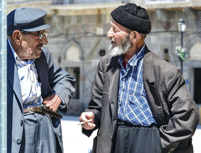 beret, lifestyles, clothing, couple - relationship, beauty, outdoors, day, analog film, funny, men, elders, beaver, two people, full of love, casual clothing