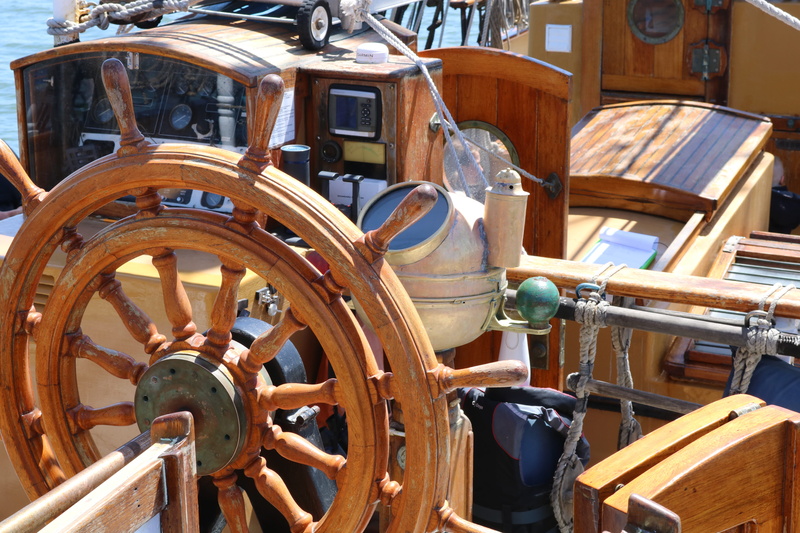 5K, military uniform, wood - material, brown, car wheel, vessel, watercraft, no people, motor, wood, bike, plywood, tire, steering wheel, day, abandoned