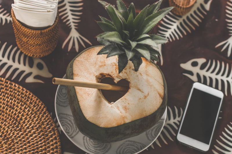 dessert, cake, electronics, baked, no people, 5K, eating utensil, ready-to-eat, cell phone, grapefruit, pineapple, phone, indoors, still life, bagel, yogurt