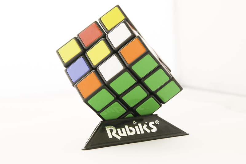 communication, block, geometric shape, rubiks, white background, multi colored, sign, puzzle, design, close-up, indoors, western script, still life, cube